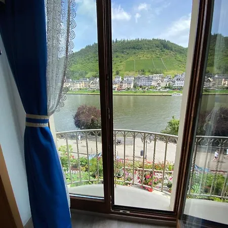 Appartement Mit Moselblick Im Moselhaus *