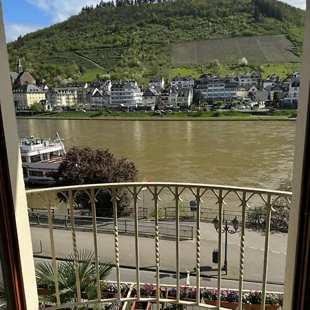 Mit Moselblick Im Moselhaus アパート *