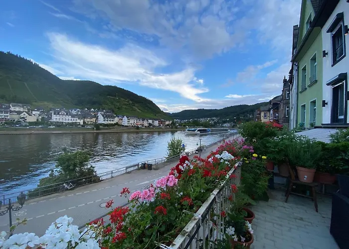 Mit Moselblick Im Moselhaus アパート