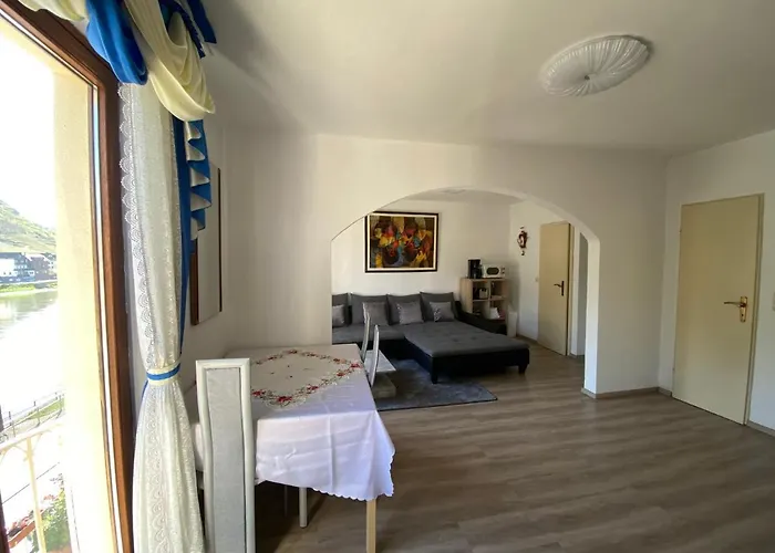 Mit Moselblick Im Moselhaus